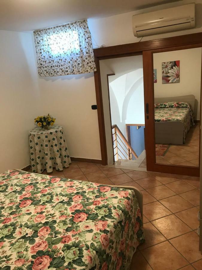 Tana Dell'Orso Villa Torre dell'Orso Bagian luar foto