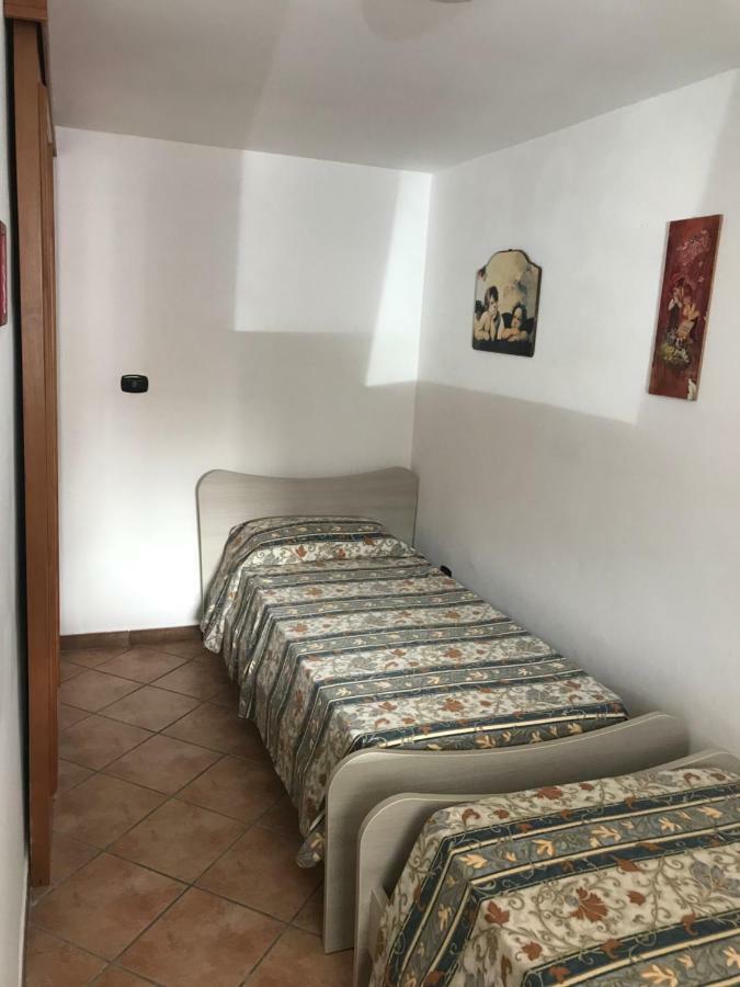 Tana Dell'Orso Villa Torre dell'Orso Bagian luar foto